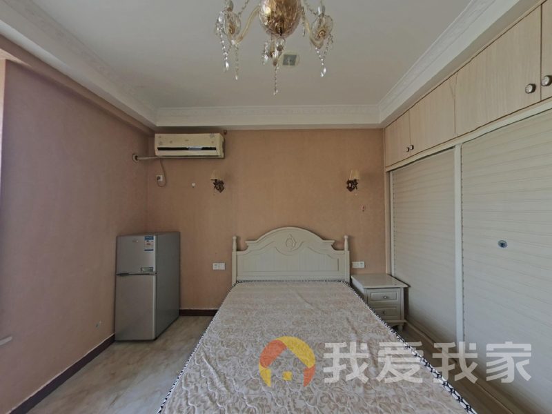 南昌我爱我家象山南路仕中心 南北通透，采光好 装修好，环镜优美 视野好，诚心出售