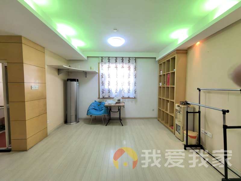 南昌我爱我家送变电宿舍 南北通透，采光好 装修好，环镜优美 近地铁 视野好，诚心出售