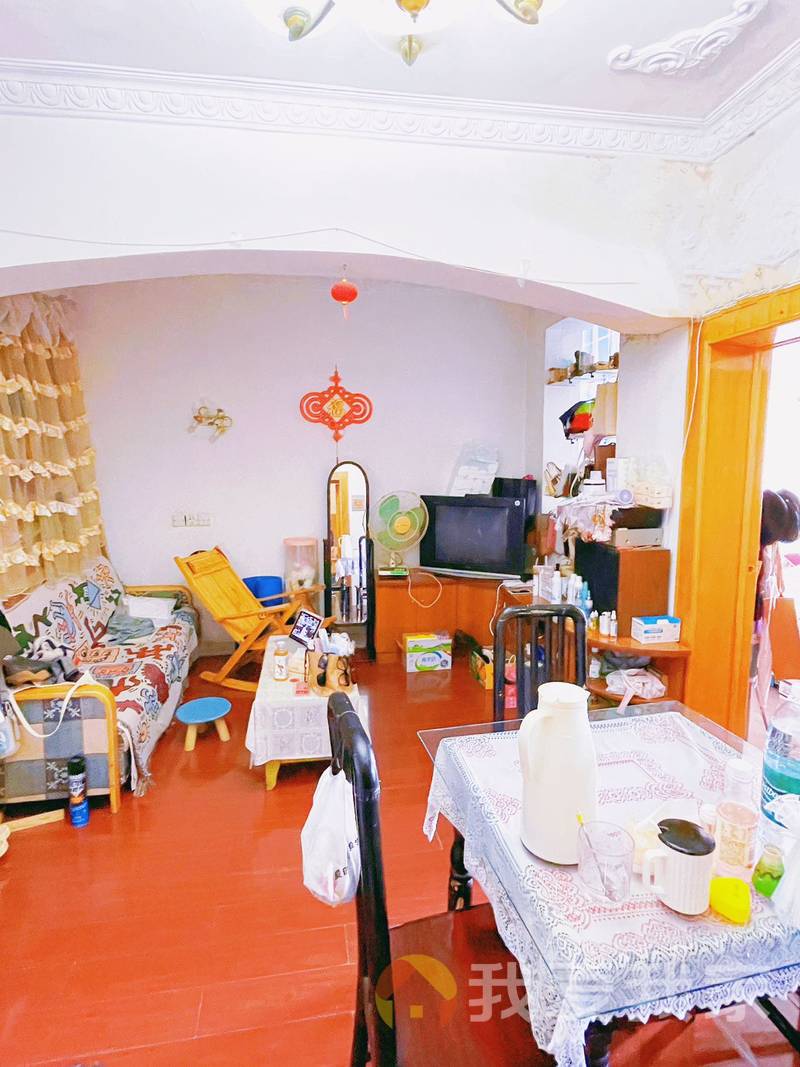 象山北路 南北通透，采光好 装修好，环镜优美 视野好，诚心出售