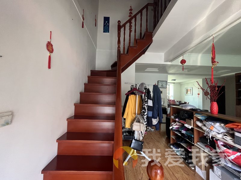 伟梦清水湾紫砂香庭 南北通透，采光好 装修好，环镜优美 近地铁 视野好，诚心出售