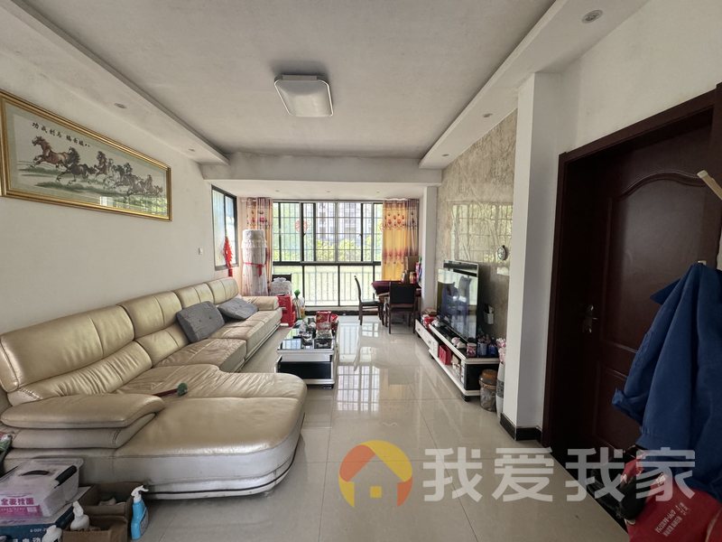 幸福时光三期 南北通透，采光好 装修好，环镜优美 周边匹套完善，，出行方便