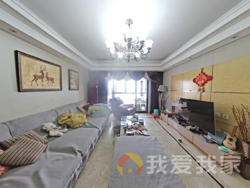 南昌我爱我家绿地新都会 南北通透，采光好 装修好，环镜优美 近地铁 周边匹套完善，，出行方便