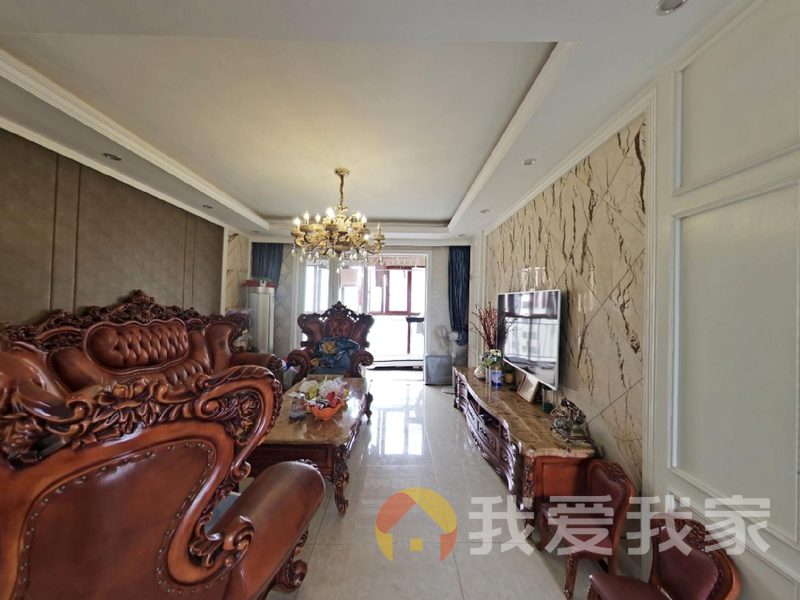 南昌我爱我家世茂天城 南北通透，采光好 装修好，环镜优美 近地铁 视野好，诚心出售