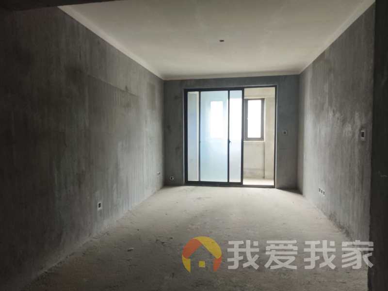 南昌我爱我家正荣御峯 南北通透，采光好 视野好，诚心出售