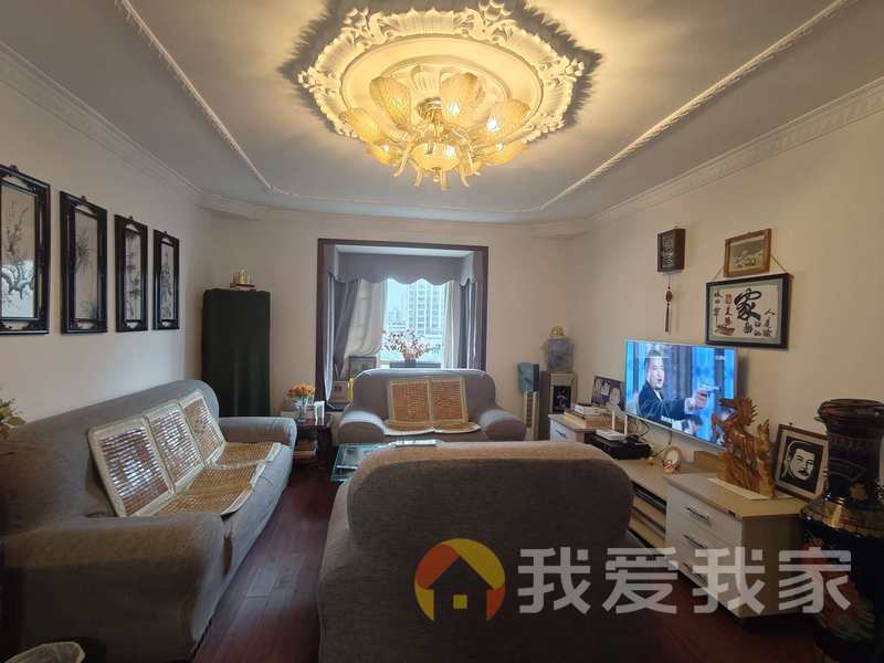 南昌我爱我家精装修3房，可以拎包入住。