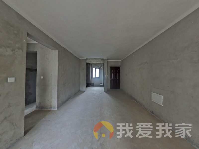 南昌我爱我家中骏雍景湾 南北通透，采光好 中间楼层