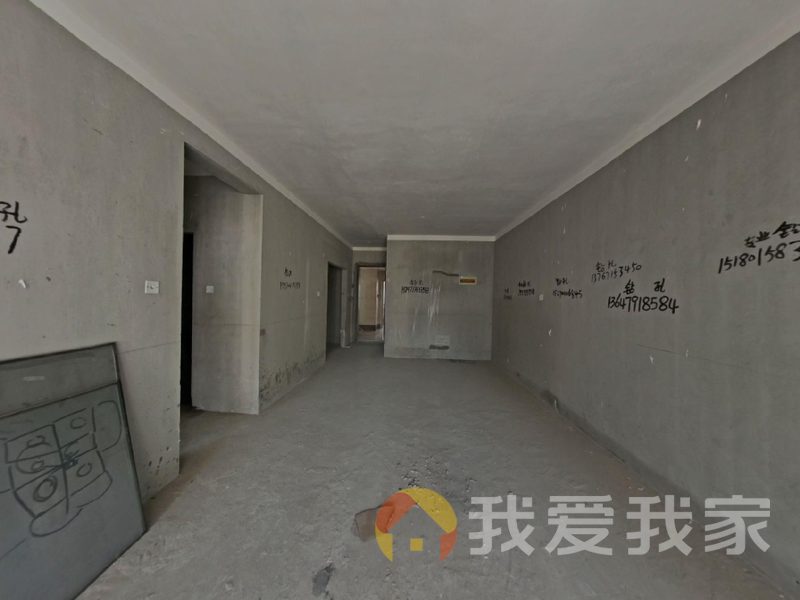 洪大赣江城 南北通透，采光好 中间楼层