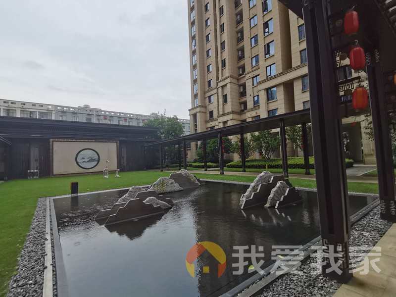 南昌我爱我家蓝光雍锦半岛 大横厅 4室2厅3卫 拎包入住 诚心出售
