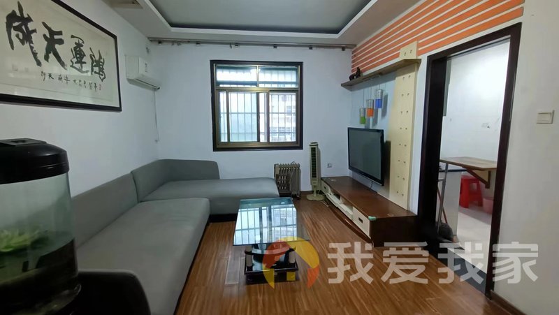 北京东路41号玻璃厂宿舍 南北通透，采光好 装修好，环镜优美 近地铁 视野好，诚心出租