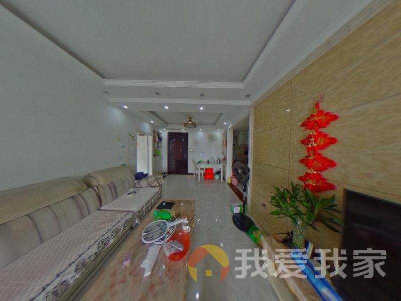 南昌我爱我家绿湖豪城二期 南北通透，采光好 装修好，环镜优美 近地铁 视野好，诚心出售