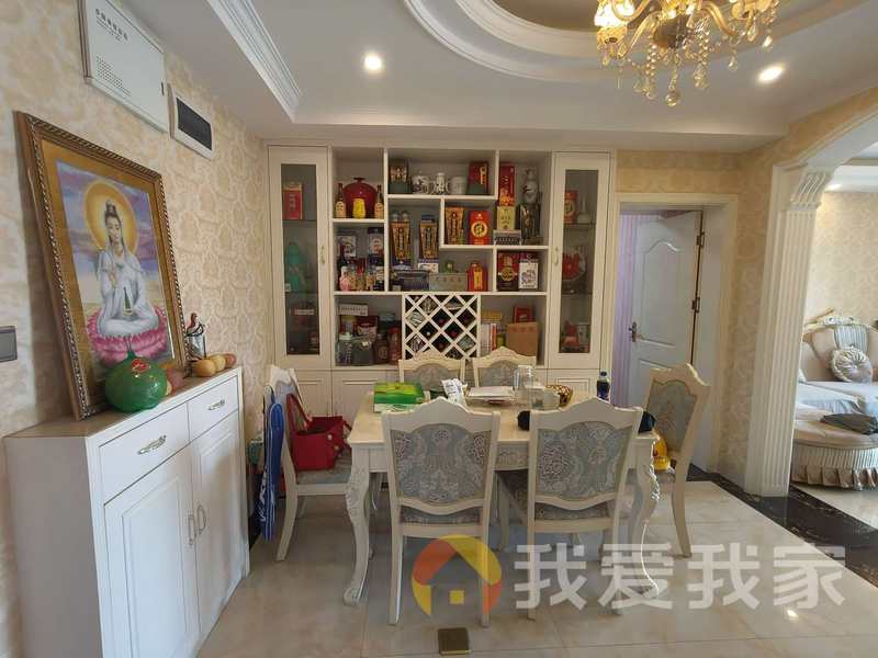 银城花园 南北通透，采光好 装修好，环镜优美 视野好，诚心出售