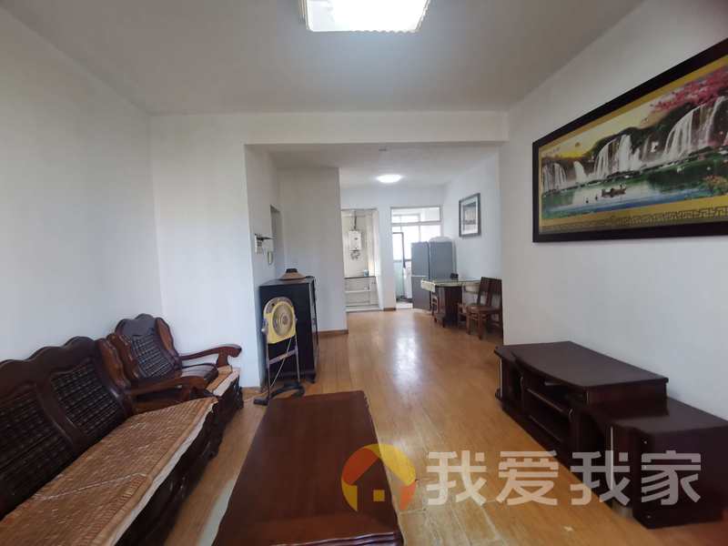 南昌我爱我家馨雅北苑 南北通透，采光好 装修好，环镜优美 近地铁 中间楼层