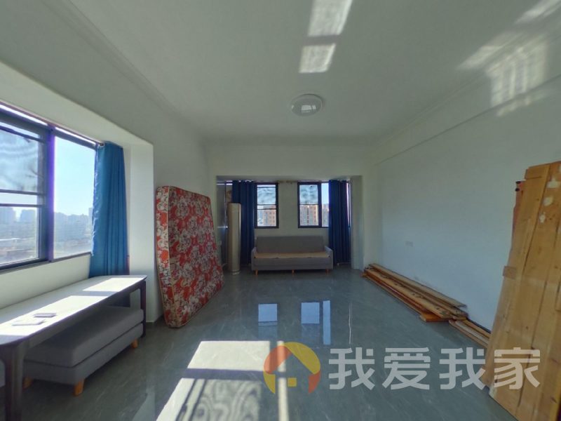 南昌我爱我家锦绣天地青年城 南北通透，采光好 装修好，环镜优美 中间楼层