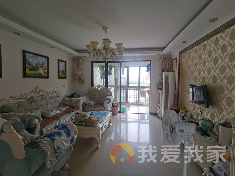 紫金园二期 南北通透，采光好 装修好，环镜优美 视野好，诚心出售