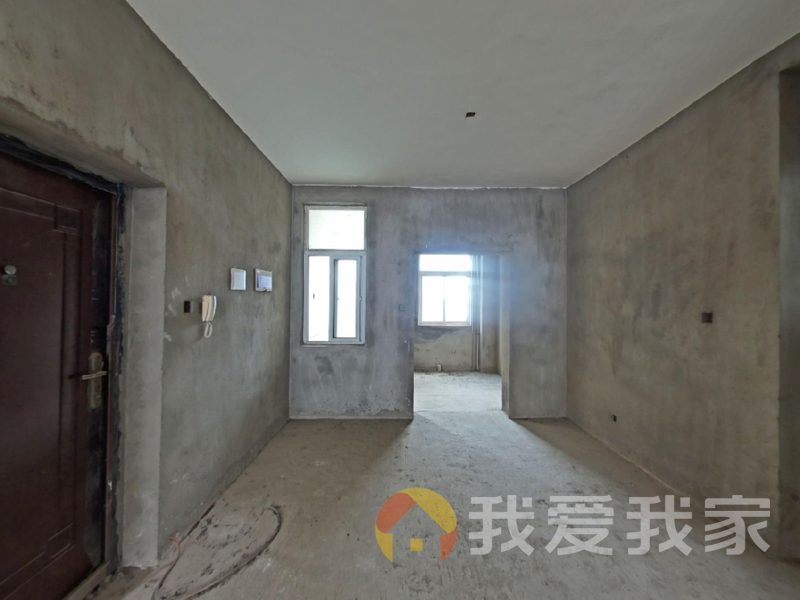 南昌我爱我家绿苑休闲住宅小区 南北通透，采光好 视野好，诚心出售