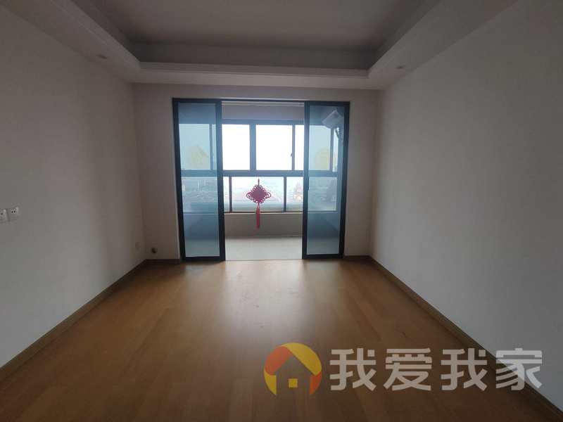南昌我爱我家中堡站地铁站 拎包入住 新力物业 标杆小区 中上楼层