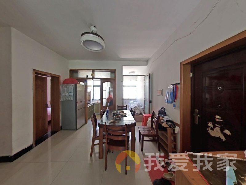 心怡雅居 南北通透，采光好 装修好，环镜优美 中间楼层