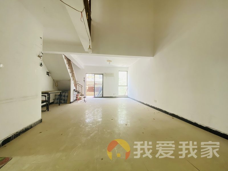 南昌我爱我家康城印象 南北通透，采光好 中间楼层