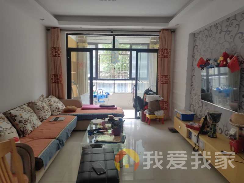 正荣大湖之都西水滨长岛 南北通透，采光好 装修好，环镜优美 近地铁 视野好，诚心出售