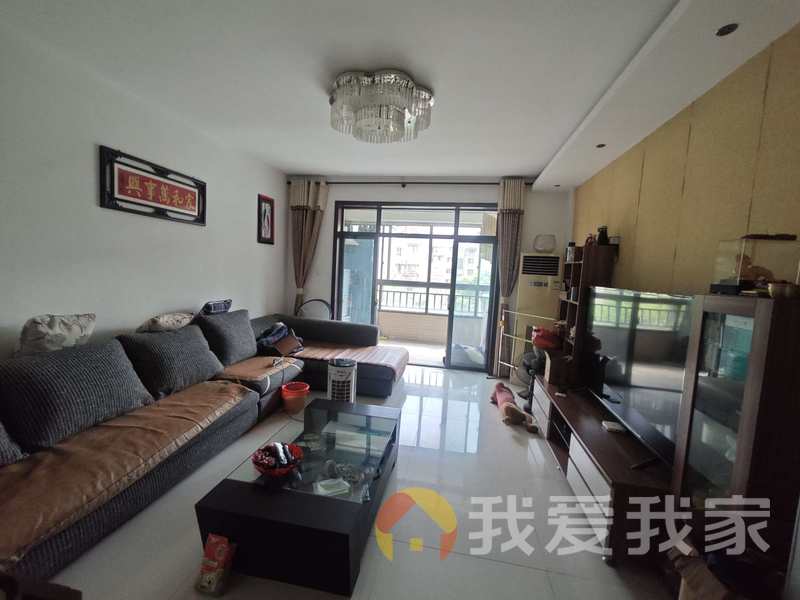南昌我爱我家中大紫都一期 南北通透，采光好 装修好，环镜优美 近地铁 视野好，诚心出售