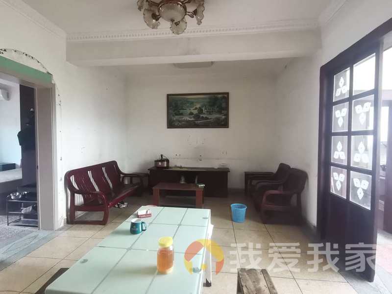 湖滨南路 南北通透，采光好 视野好，诚心出售