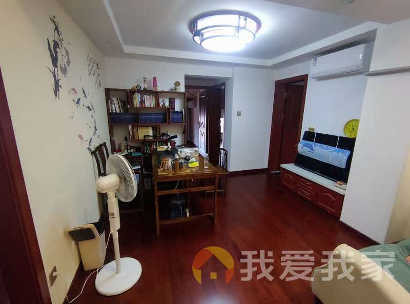 南昌我爱我家保集一期保集半岛 南北通透，采光好 装修好，环镜优美 视野好，诚心出售