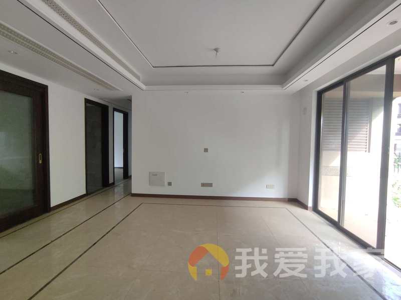 南昌我爱我家房东诚心卖房的 看中了可以谈价
