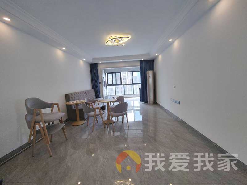 南昌我爱我家保利香槟国际 南北通透，采光好 装修好，环镜优美 近地铁 视野好，诚心出售