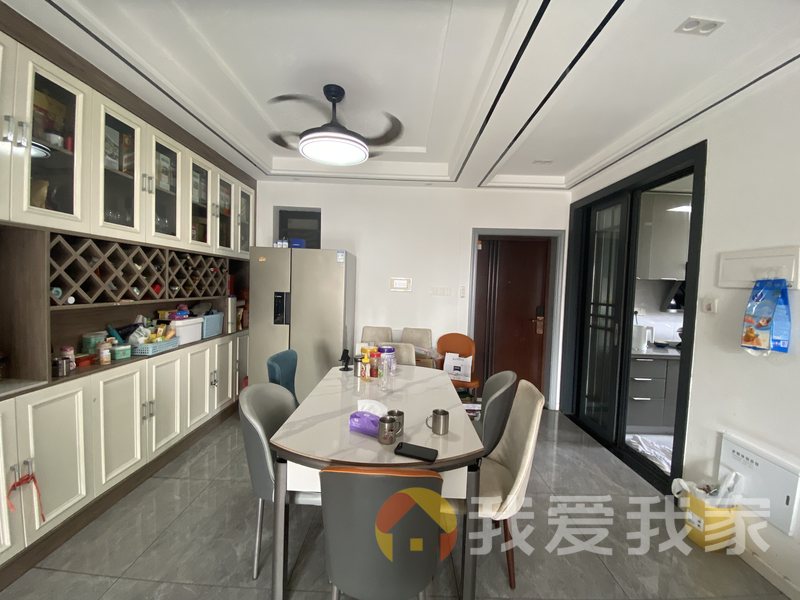 南昌我爱我家南北通透; 满五年; 有钥匙随时看房; 中间楼层