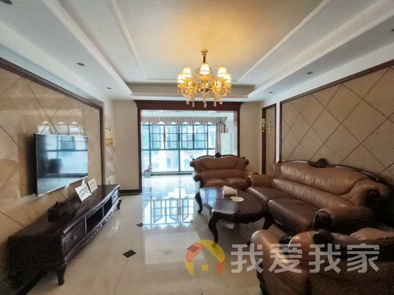 梦里水乡语花庭 南北通透，采光好 装修好，环镜优美 视野好，诚心出售