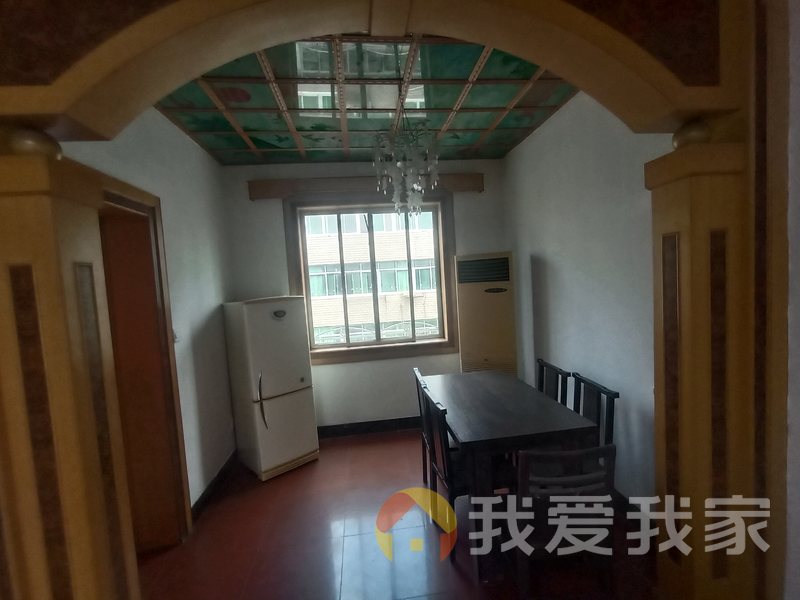 桃花镇月池路 南北通透，采光好 视野好，诚心出售