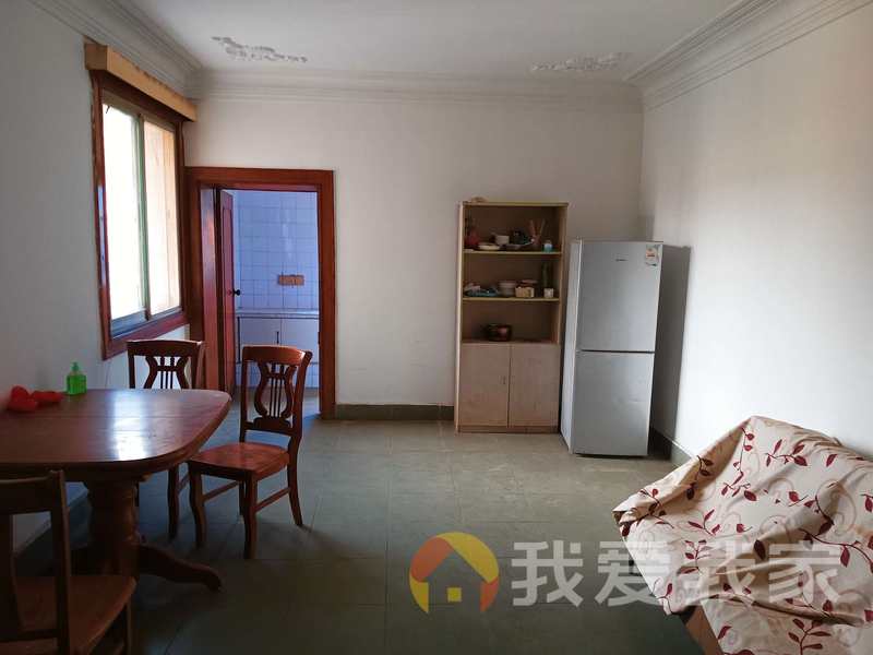 洪都中大道260号（东航宿舍后面） 南北通透，采光好 装修好，环镜优美 视野好，诚心出售