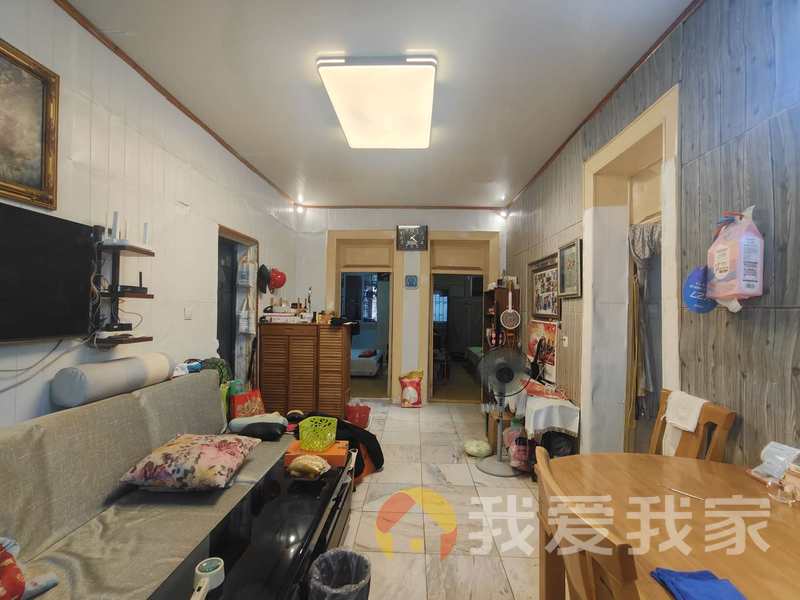 桂旺巷 南北通透，采光好 中间楼层