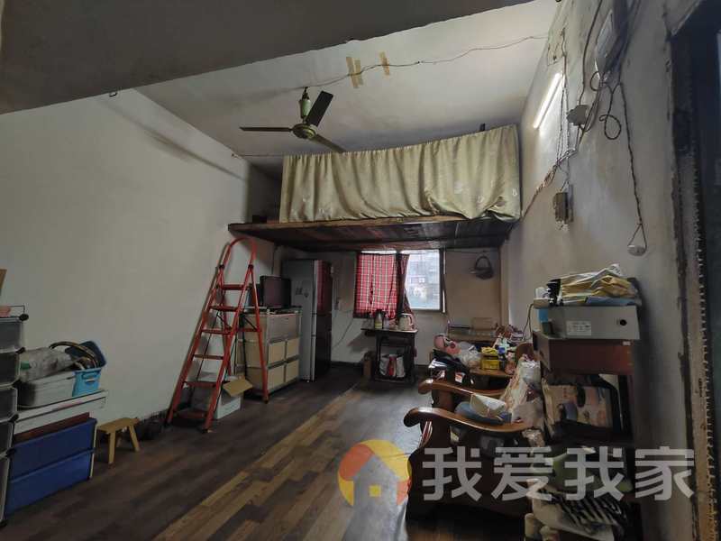 南昌我爱我家青山南路56号铁路宿舍 南北通透，采光好 近地铁 中间楼层