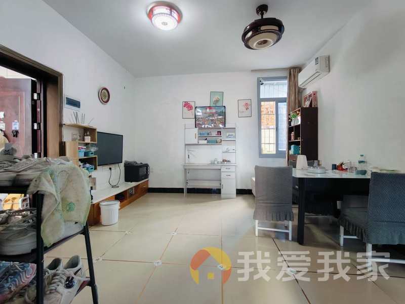 青山南路129号南昌商场宿舍 南北通透，采光好 近地铁 视野好，诚心出售