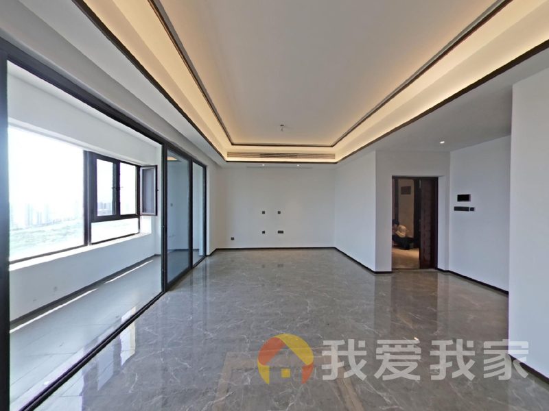 南昌我爱我家名城紫金轩（银河湾花园） 南北通透，采光好 装修好，环镜优美 视野好，诚心出售