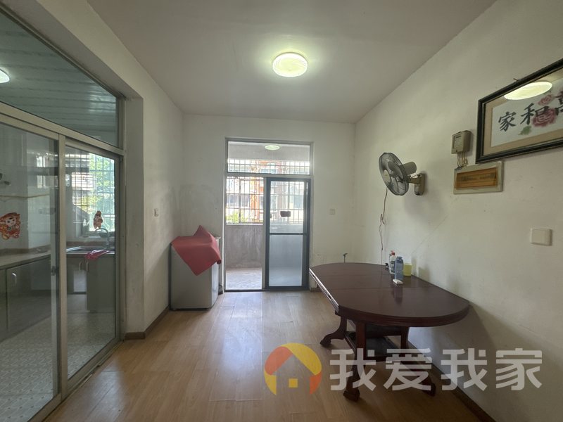 南昌我爱我家香澄苑 南北通透，采光好 周边匹套完善，，出行方便