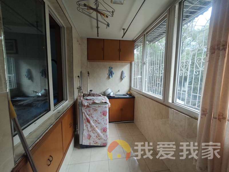 南昌我爱我家曙光小区 南北通透，采光好 装修好，环镜优美 视野好，诚心出售