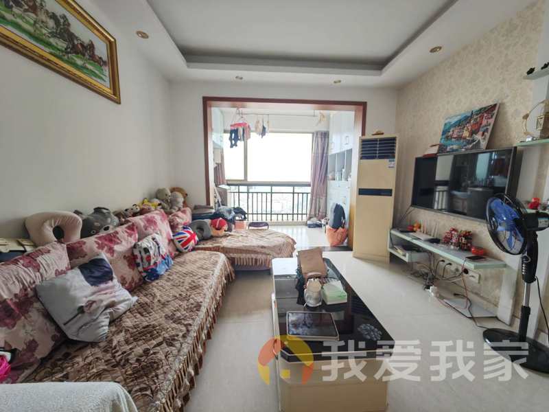 艾溪湖三中北通透，采光好 装修好，环镜优美 视野好，诚心出售