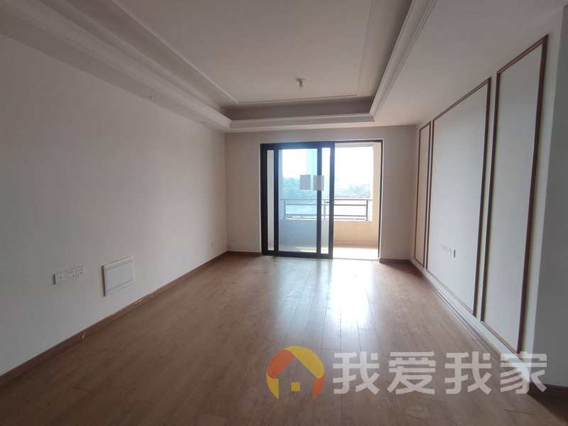 南昌我爱我家金科集美九龙湖 南北通透，采光好 装修好，环镜优美 周边匹套完善，，出行方便