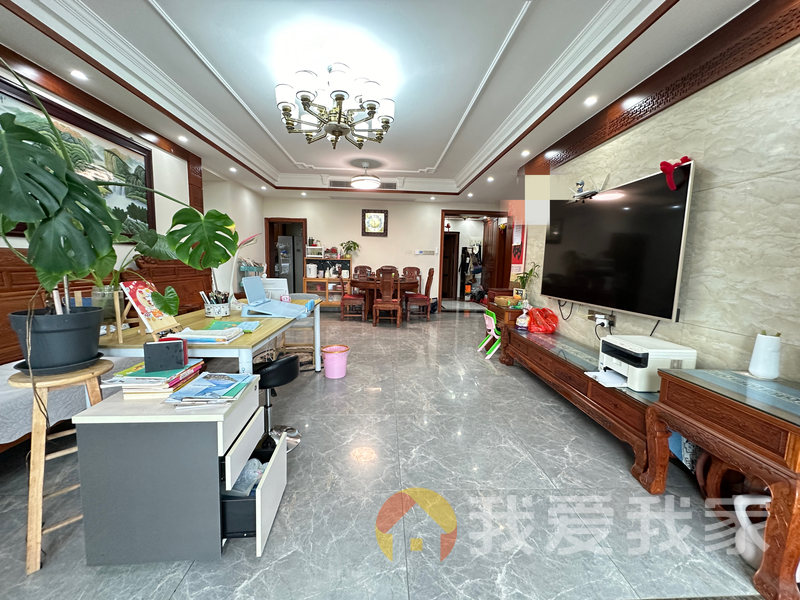 南昌我爱我家正荣十里江山（正荣御湾） 南北通透，采光好 装修好，环镜优美 周边匹套完善，，出行方便