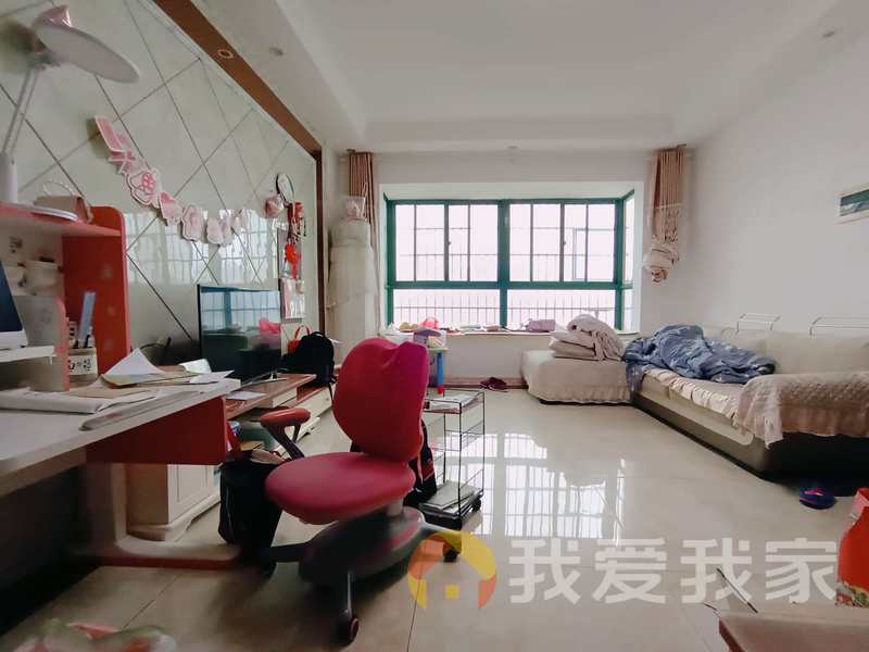 南昌我爱我家华林桃源丰景 南北通透，采光好 装修好，环镜优美 近地铁 中间楼层