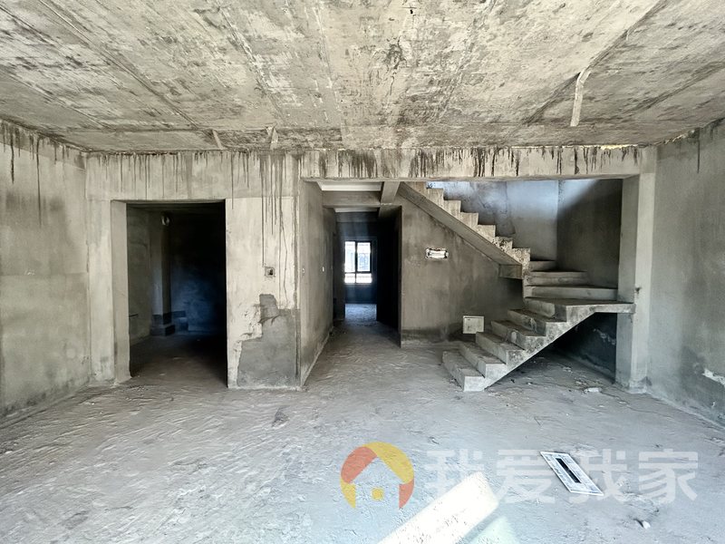 南昌我爱我家新力禧园叠墅 南北通透，采光好 视野好，诚心出售