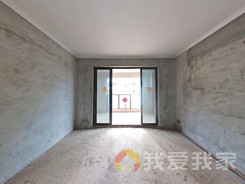 南昌我爱我家新力龙湾四期 南北通透，采光好 周边匹套完善，，出行方便
