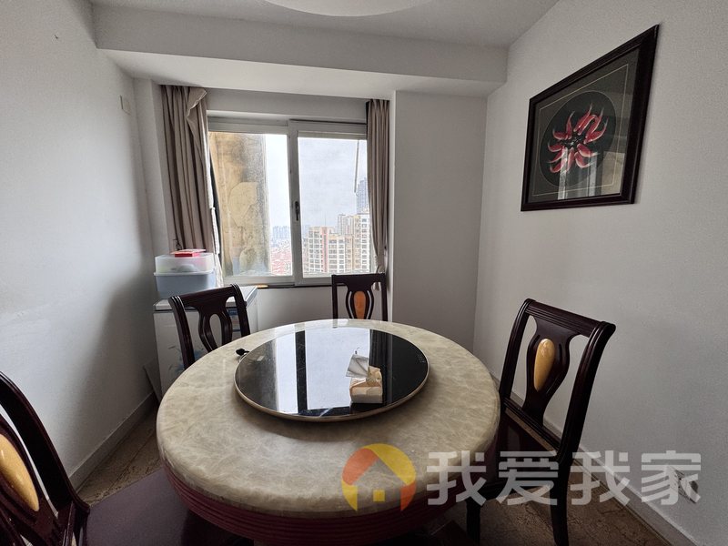 南昌我爱我家香溢花城一期 南北通透，采光好 装修好，环镜优美 视野好，诚心出售