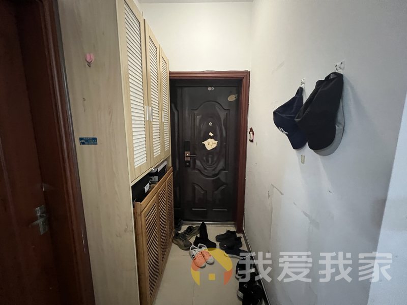 南昌我爱我家石化佳苑 南北通透，采光好 装修好，环镜优美 近地铁 视野好，诚心出售