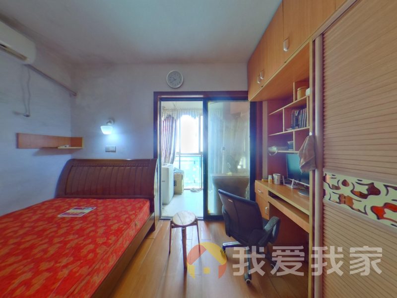 南昌我爱我家巢蓝郡 南北通透，采光好 装修好，环镜优美 近地铁 中间楼层
