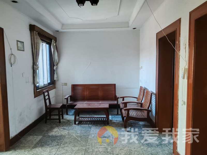 莲塘手拖生活区 南北通透，采光好 装修好，环镜优美 视野好，诚心出租