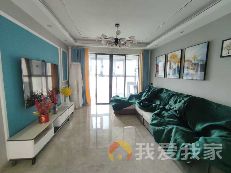 南昌我爱我家李庄山出站口，精装三房，小区环境