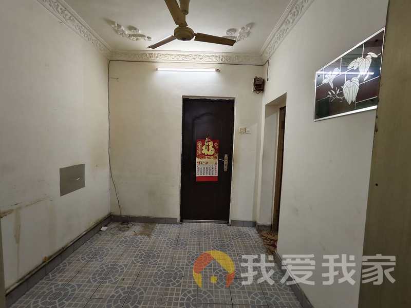 南昌我爱我家苏圃路 南北通透，采光好 装修好，环镜优美 视野好，诚心出售